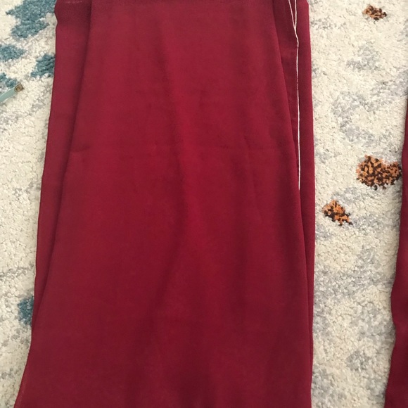 3 piece red/maroon Pakistani outfit - Picture 9 of 9